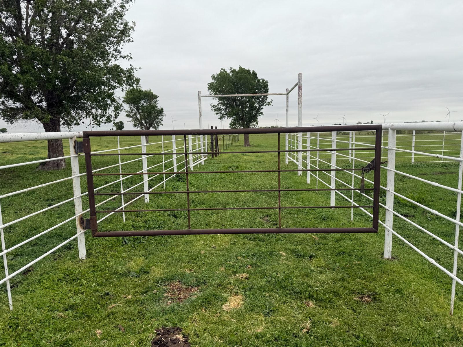 Custom gate and fence fabrication, installation and repair — photo 3